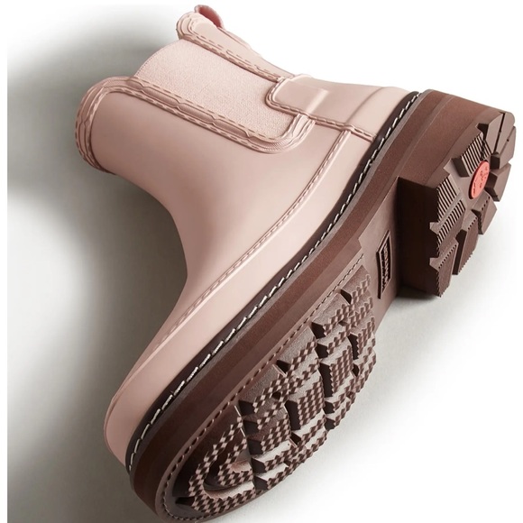 Hunter Refined Chelsea Boots - Picture 2 of 10